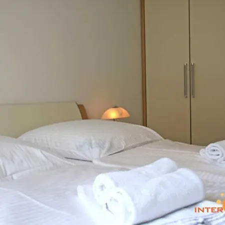 Haus Meeresblick Leuchtturm A *